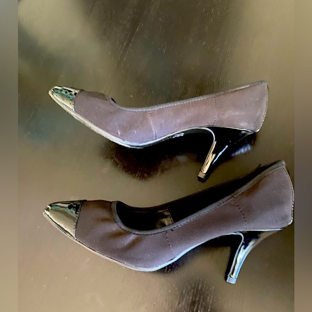 NEW Ellen Tracy Black Cap Toe Pointed Heels Pumps Womens Size 7.5 Stiletto